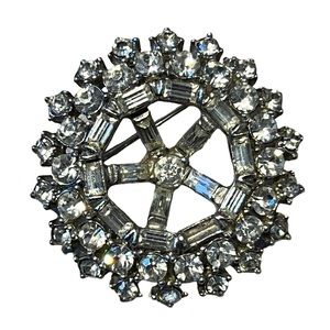 Vintage Round Clear Rhinestone Silver Tone Cluster Pin Brooch